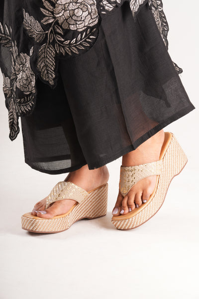 Inaaya Jute Wedges - Beige Gold