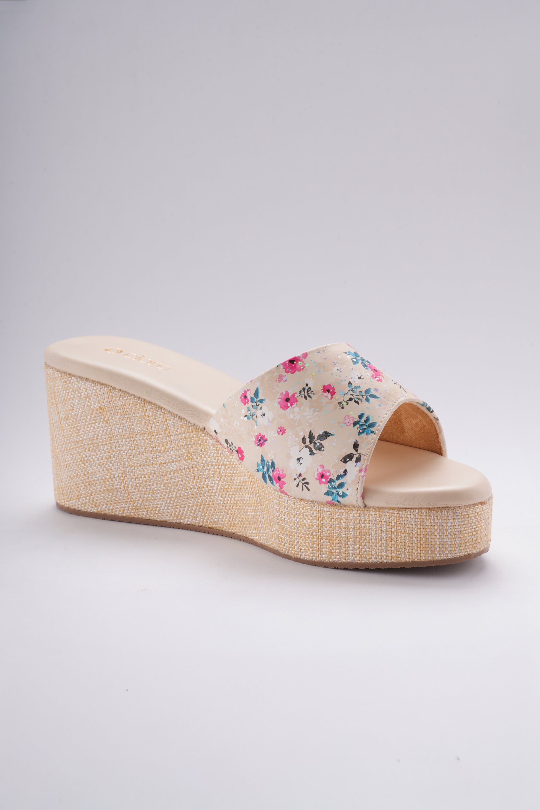 Bloombeige Wedges - Ivory Cream