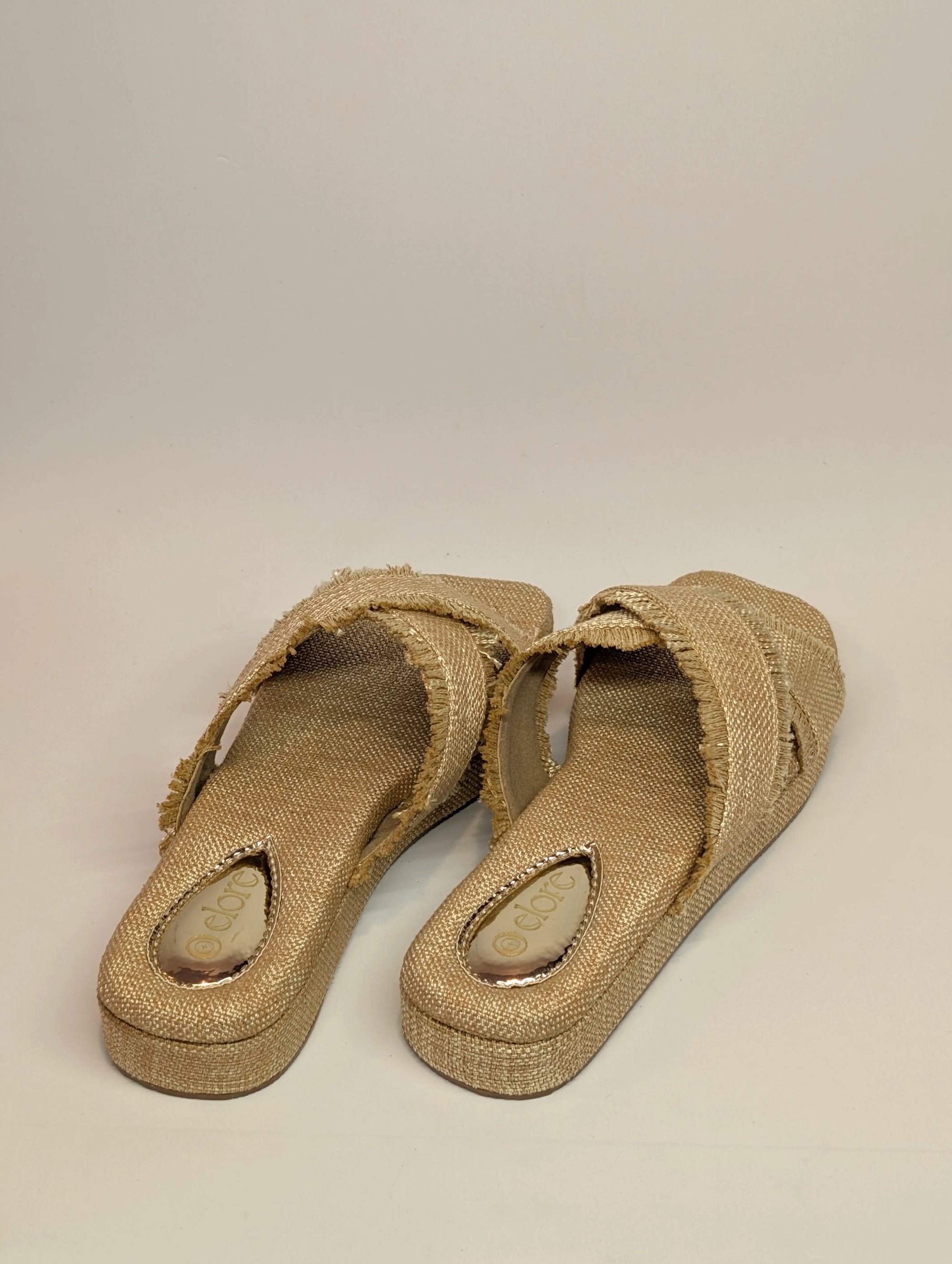 Sahara Dune platforms